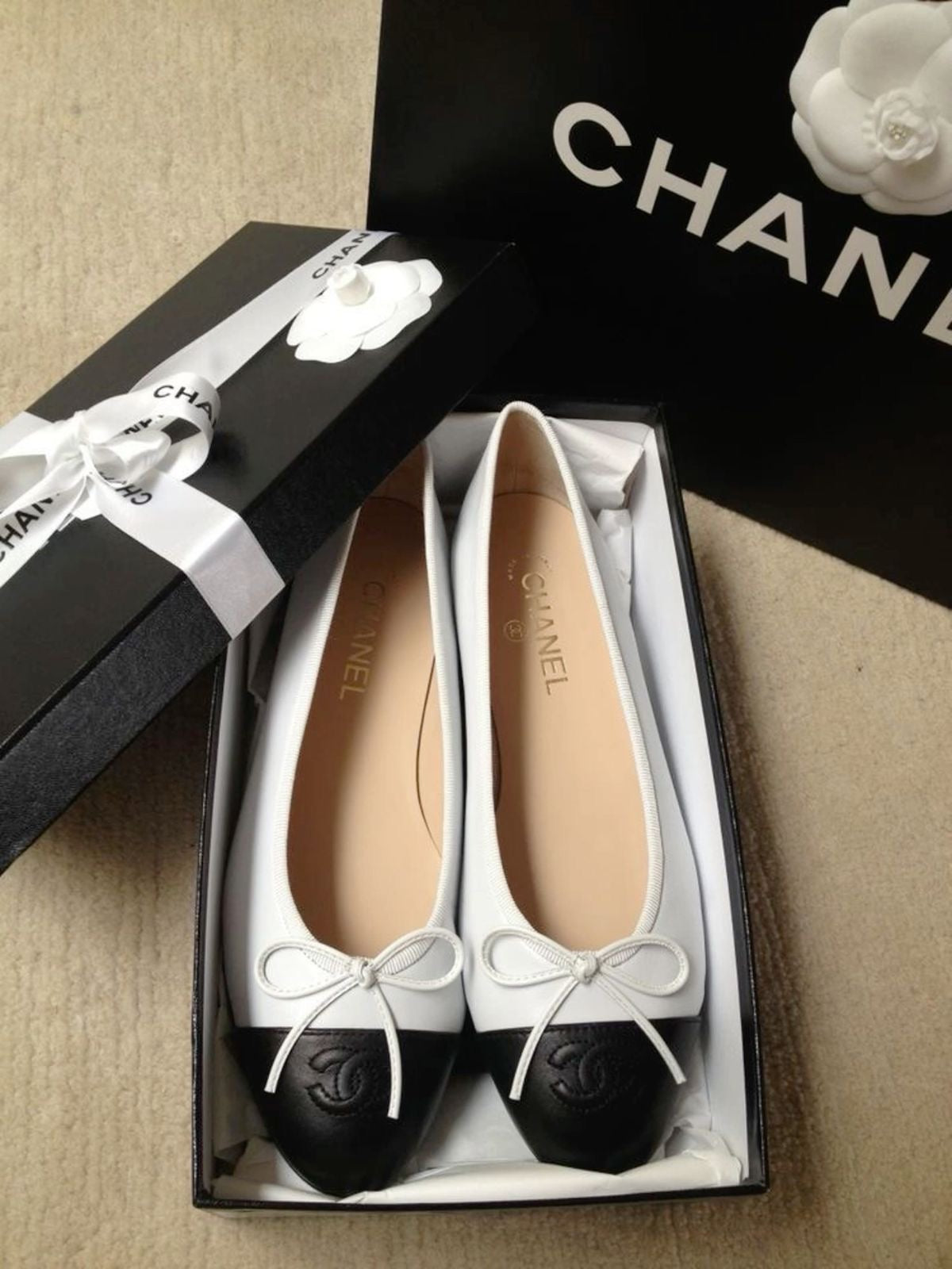 Ballet Chanel Flats
