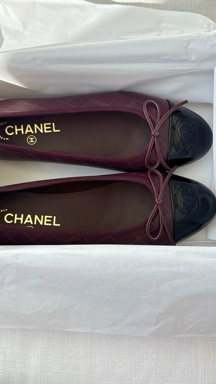 Ballet Chanel Flats