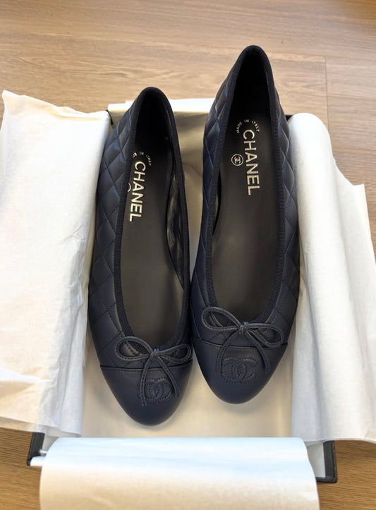 Ballet Chanel Flats