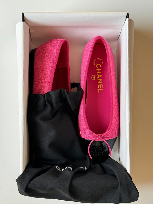 Ballet Chanel Flats