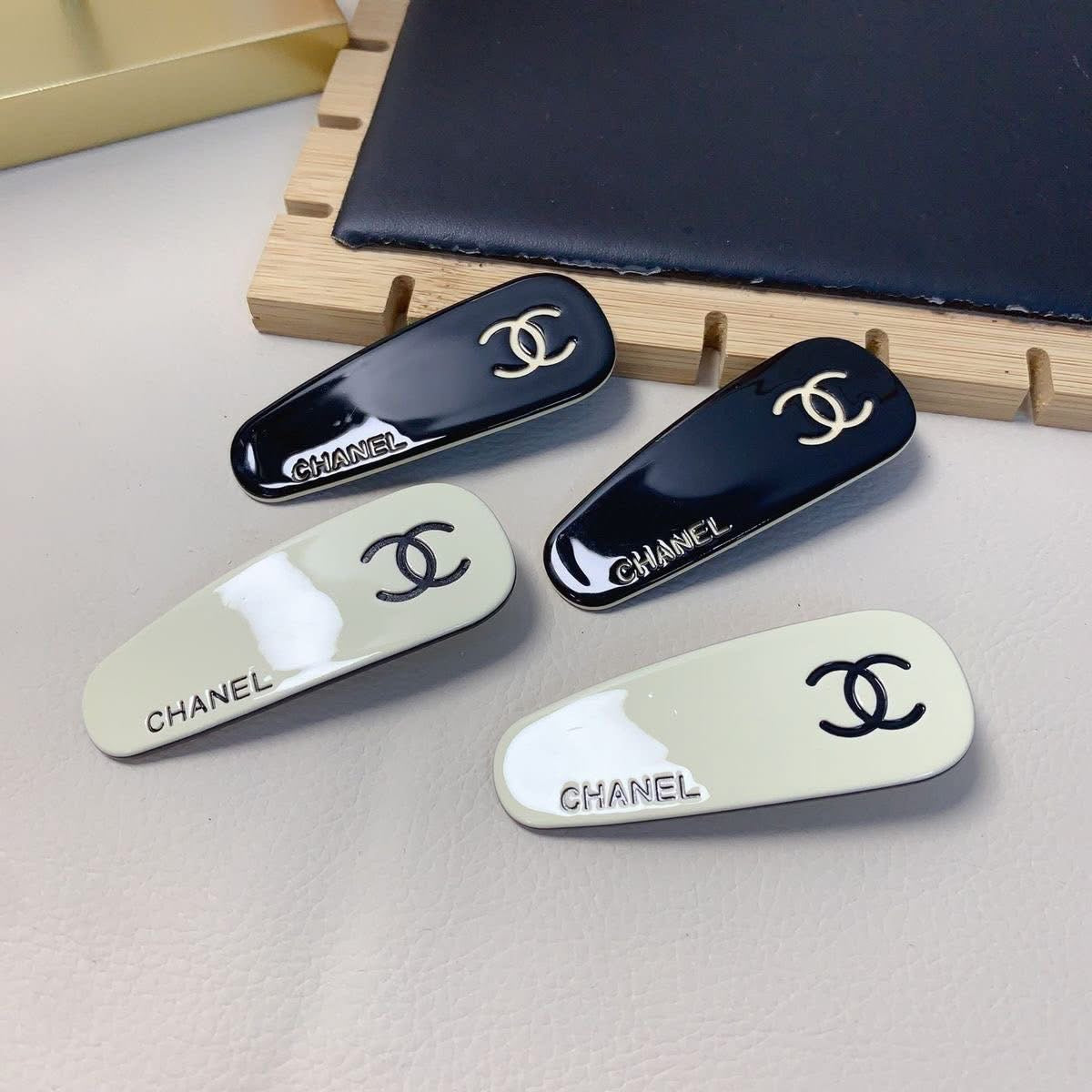 Chanel clips